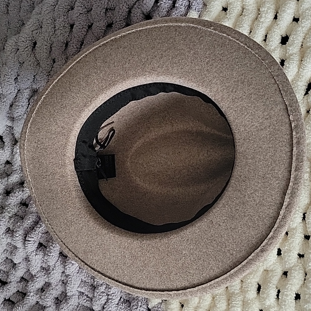 Classic Wool Fedora - Picture 3 of 5